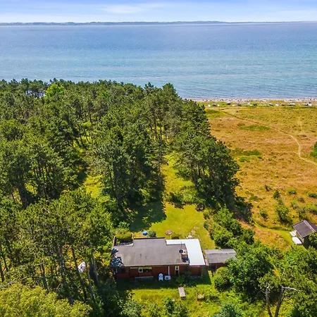 Auli - 125m From The Sea By Interhome *